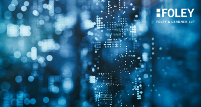 抽象的数字背景，以蓝色调为主，配有白色点状图案，右上角印有Foley &amp; Lardner LLP的标志——彰显了这家芝加哥顶尖律所在公司法和知识产权法领域的领先地位。