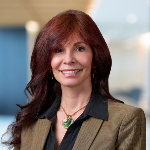 Lynn Lesieur headshot.