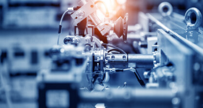 Artificial intelligence is rapidly moving from experimentation to real-world deployment across manufacturing and supply chains. As companies leverage AI for production planning, procurement, logistics, predictive maintenance, and operational decision-making, the legal and regulatory landscape is evolving just as quickly. Insights from Vanessa Miller, R.J. McVeigh, and Daniel Wuhrmann from reuschlaw highlight the challenges organizations face as they navigate AI adoption across both the United States and Europe.